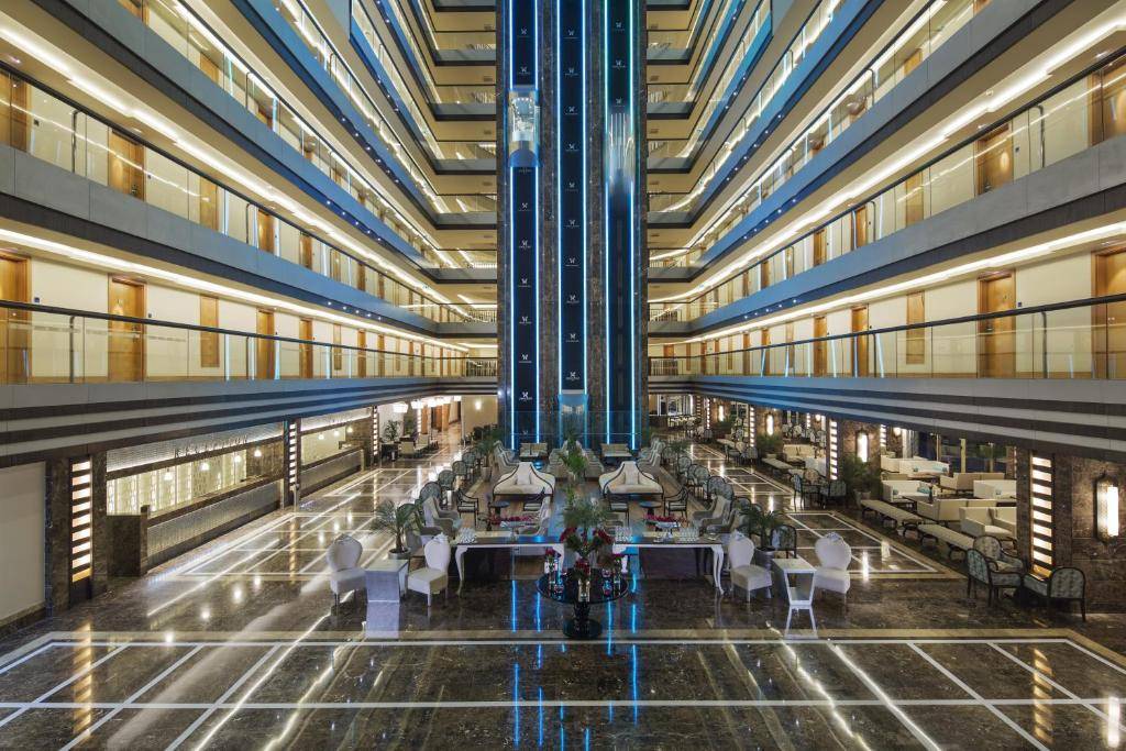 LIBERTY HOTELS LARA 5★