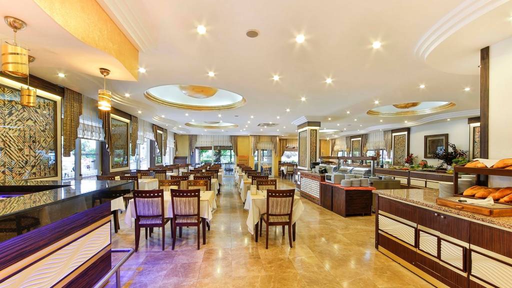 KLEOPATRA ADA HOTEL 4★