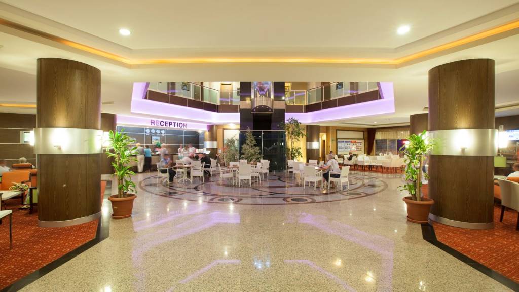 CLUB SIDE COAST HOTEL 5★