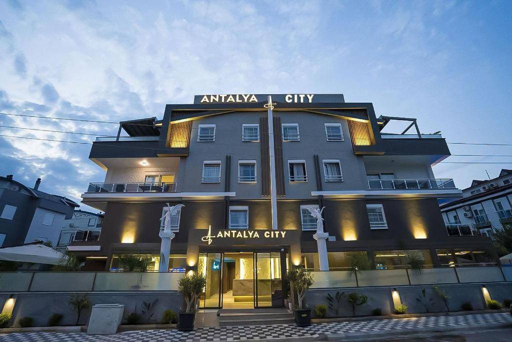 ANTALYA CITY HOTEL AND SPA 4★
