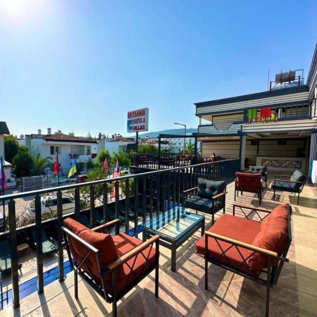 BRITANNIA HOTEL & VILLAS 3★