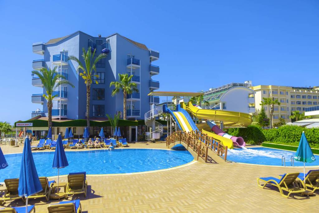 CARETTA RELAX HOTEL 4★