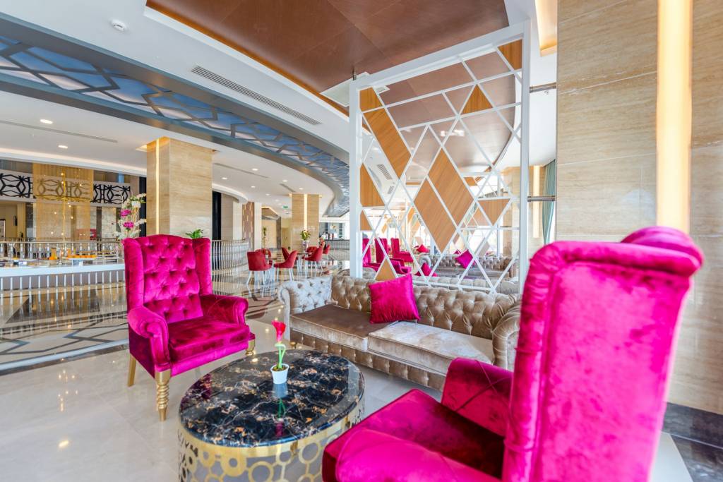 DREAM WORLD HILL RESORT & SPA 5★