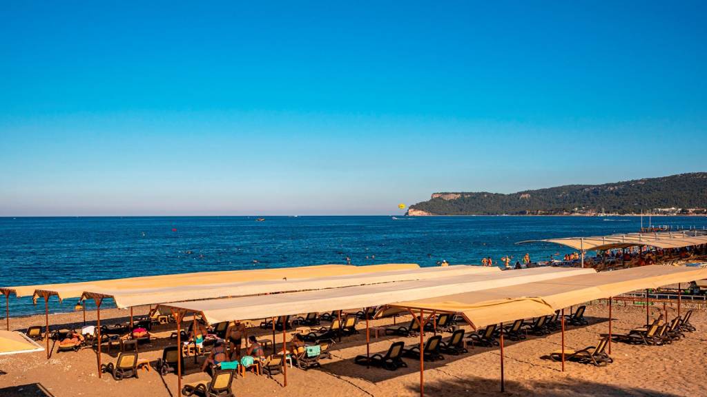 ROSE RESORT HOTEL 4★