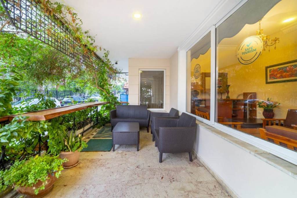 KLEOPATRA HERMES HOTEL 3★