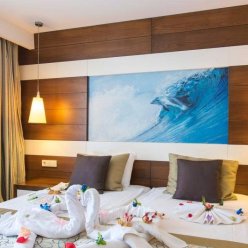 ADELLA SIDE HOTEL 4★