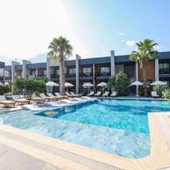 HOTEL FOREST IN 3★