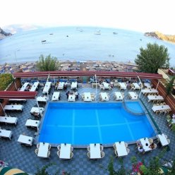 OZCAN BEACH HOTEL 3★