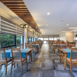 WHITE CITY BEACH  (tikai pieaugušajiem, 16+) 4★