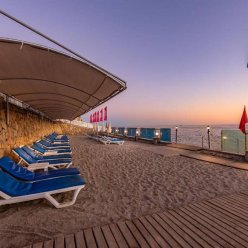 WHITE CITY BEACH  (tikai pieaugušajiem, 16+) 4★