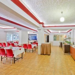 KLEOPATRA ALIS  3★