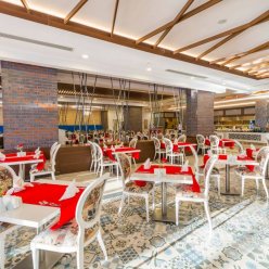 DREAM WORLD HILL RESORT & SPA 5★