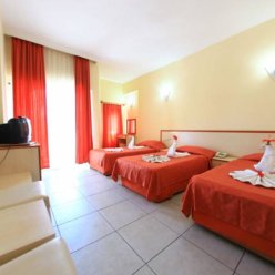 GOLDEN SUN HOTEL 3★ 