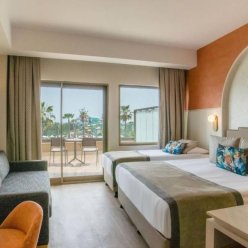 FAME RESIDENCE LARA & SPA 5★