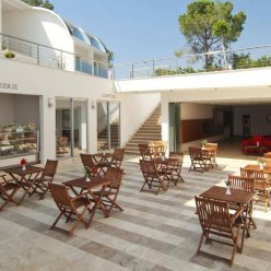 YALIHAN UNA HOTEL 4★