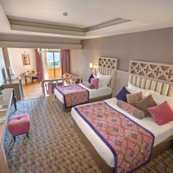 ROYAL ALHAMBRA PALACE 5★