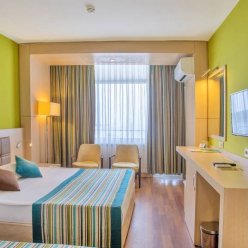 MERIDIA BEACH HOTEL 5★