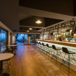 FLORIA BEACH HOTEL 4★