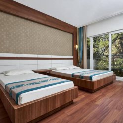 MAYA GOLF HOTEL 4★