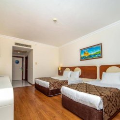 TRANSATLANTIK HOTEL & SPA 5★