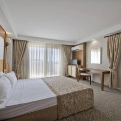 MC BEACH RESORT HOTEL 5★