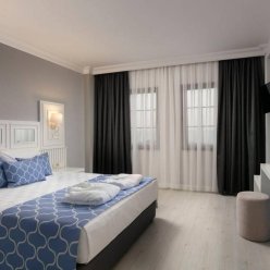 LOXIA COMFORT CLUB SIDE (EX. FUN&SUN LIFE SIDE) 5★