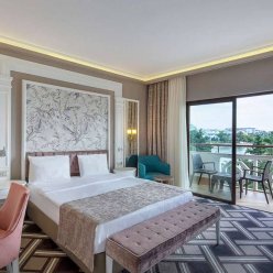 UTOPIA RESORT & RESIDENCE 5★