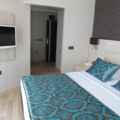 PARADOR BEACH HOTEL 4★