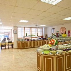 CLUB HOTEL TITAN 4★