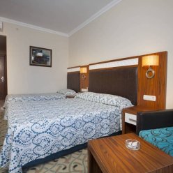 CLUB SIDE COAST HOTEL 5★