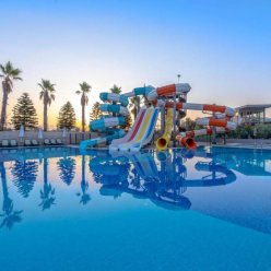 PORT RIVER HOTEL SPA 4★