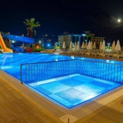 CAMPUS HILL HOTEL 5★