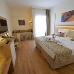 CESARS RESORT SIDE 5★