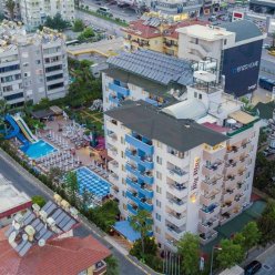 BIG BLUE SKY HOTEL 4★