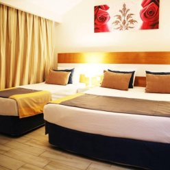 SIDE LEGEND HOTEL 3★