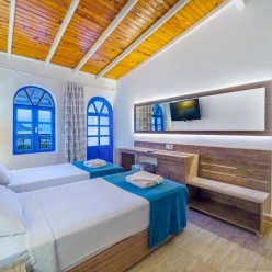 LA FINCA MARINA HOTEL 4★