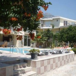 ARES ENDAM GARDEN HOTEL 4 ★