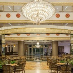 SIDE CROWN CHARM PALACE 5★