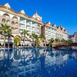 SIDE CROWN CHARM PALACE 5★