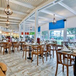 CRYSTAL ADMIRAL RESORT SUITES & SPA 5★