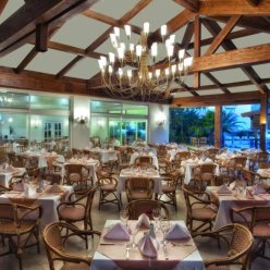 AKKA CLAROS HOTEL 4★