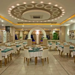 TITAN SELECT HOTEL 5★