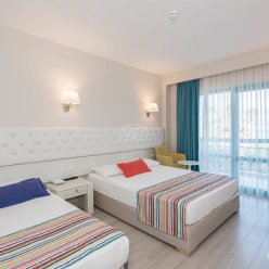 TROPIC ON THE BEACH HOTEL 4★