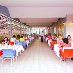 EVA BEACH HOTEL 3★