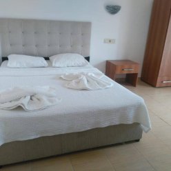 UGUR BEACH HOTEL 3★