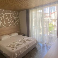 MR. CRANE HOTEL 3★