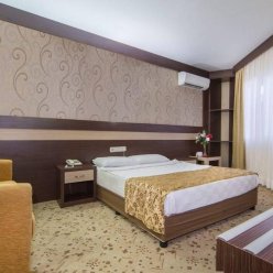 LONICERA WORLD HOTEL 4★