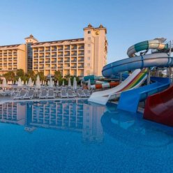 LAKE & RIVER SIDE HOTEL & SPA 5★