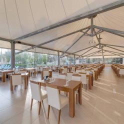 THE HOLIDAY RESORT 4★