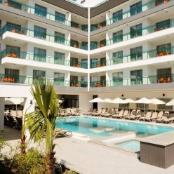 GREEN GARDEN SUITE HOTEL 4★